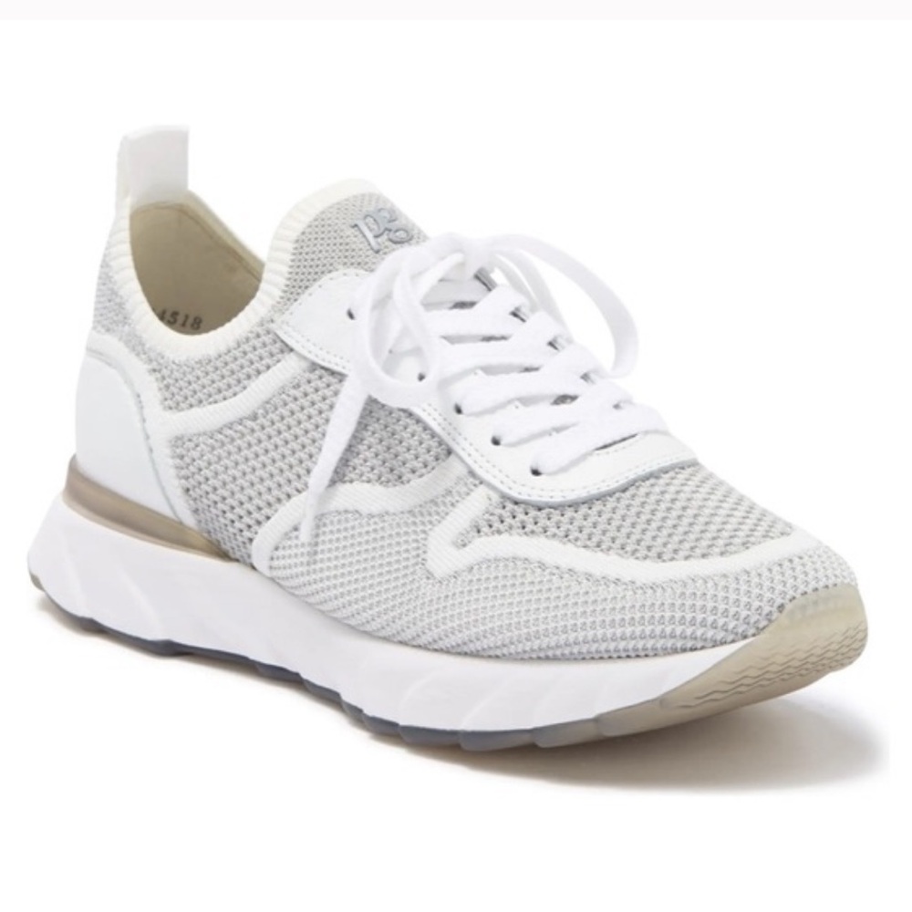 SNEAKERS BRAND US 8 NEW.